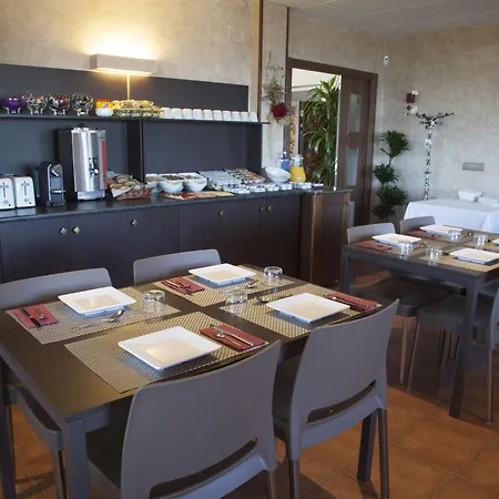 Hostal La Casa Del Peregrino *