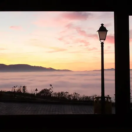 La Casa Del Peregrino Hostal El Acebo de San Miguel