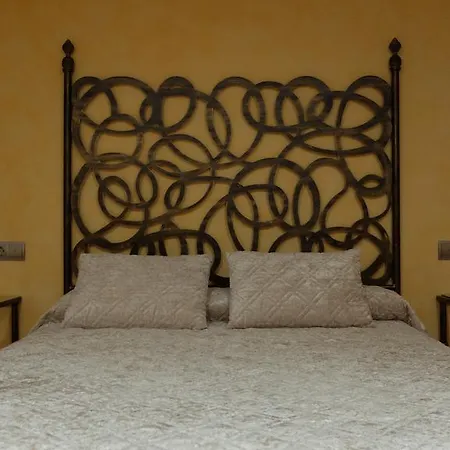 La Casa Del Peregrino El Acebo de San Miguel