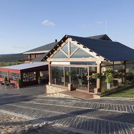 La Casa Del Peregrino Hostal El Acebo de San Miguel