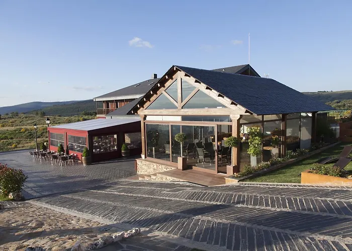 La Casa Del Peregrino Хостел Эль-Асебо-де-Сан-Мигель